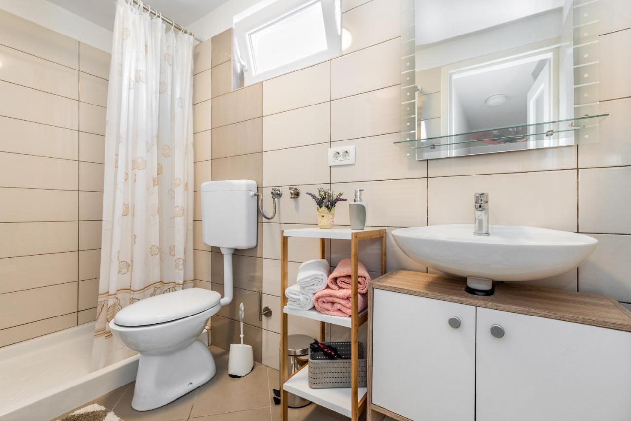 Apartmani Antonija Vozilici Ngoại thất bức ảnh